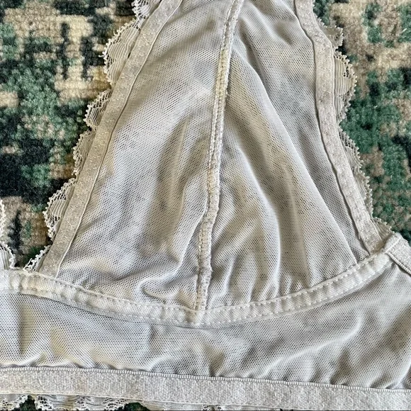 Intimately Free People Light Gray Floral Lace Halter Neck Bralette Size XS - Picture 7 of 10